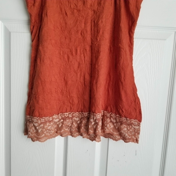 DB Women's Tank - Picture 10 of 12